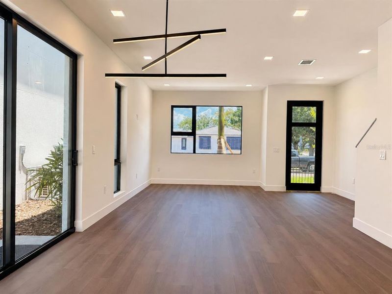 Spacious, unfurnished interior of a new home in , St. Petersburg (Image 12). Spacious, unfurnished interior of a new home in , St. Petersburg (Image 12).
