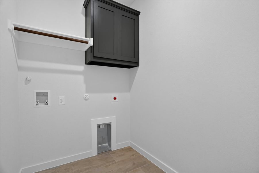 Representative unfurnished interior of a home built from the Belford by Cheldan Homes in Trail Creek, Cleburne (Image 42). Representative unfurnished interior of a home built from the Belford by Cheldan Homes in Trail Creek, Cleburne (Image 42).