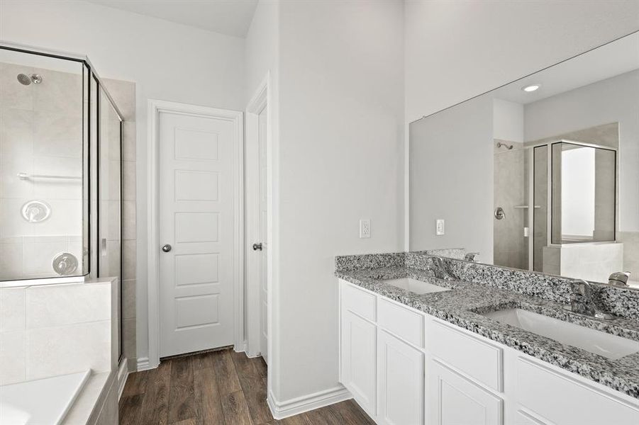 Furnished interior view inside a new home in Sycamore Landing, Fort Worth (Image 6). Furnished interior view inside a new home in Sycamore Landing, Fort Worth (Image 6).