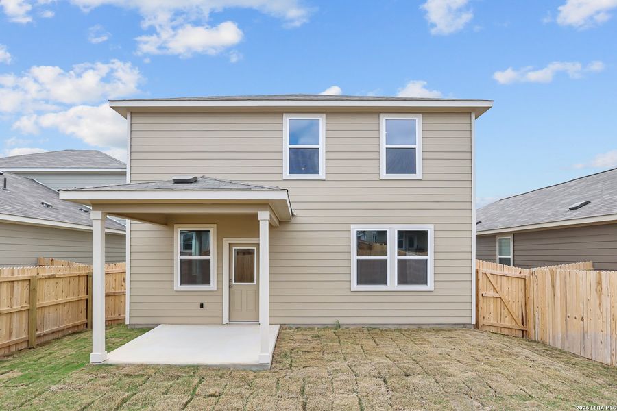 Exterior details and patio area of a home in Park Place, New Braunfels (Image 3).