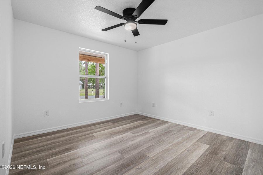 Spacious, unfurnished interior of a new home in , Satsuma (Image 22).