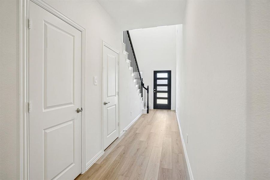 Spacious, unfurnished interior of a new home in Southridge - Spring Series, McKinney (Image 26). Spacious, unfurnished interior of a new home in Southridge - Spring Series, McKinney (Image 26).