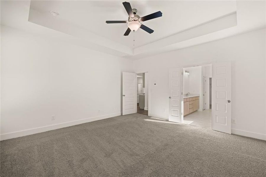 Spacious, unfurnished interior of a new home in , Gainesville (Image 40).