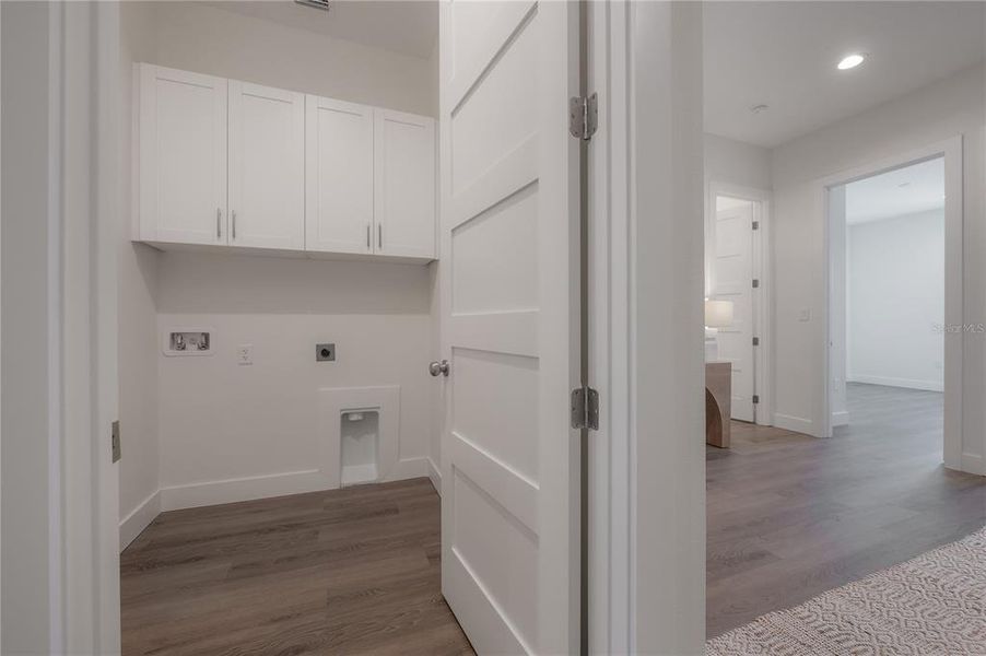 Spacious, unfurnished interior of a new home in , Tampa (Image 24). Spacious, unfurnished interior of a new home in , Tampa (Image 24).