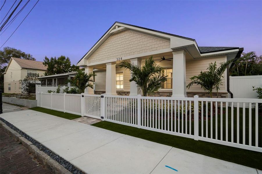 Exterior details and patio area of a home in , Safety Harbor (Image 33).