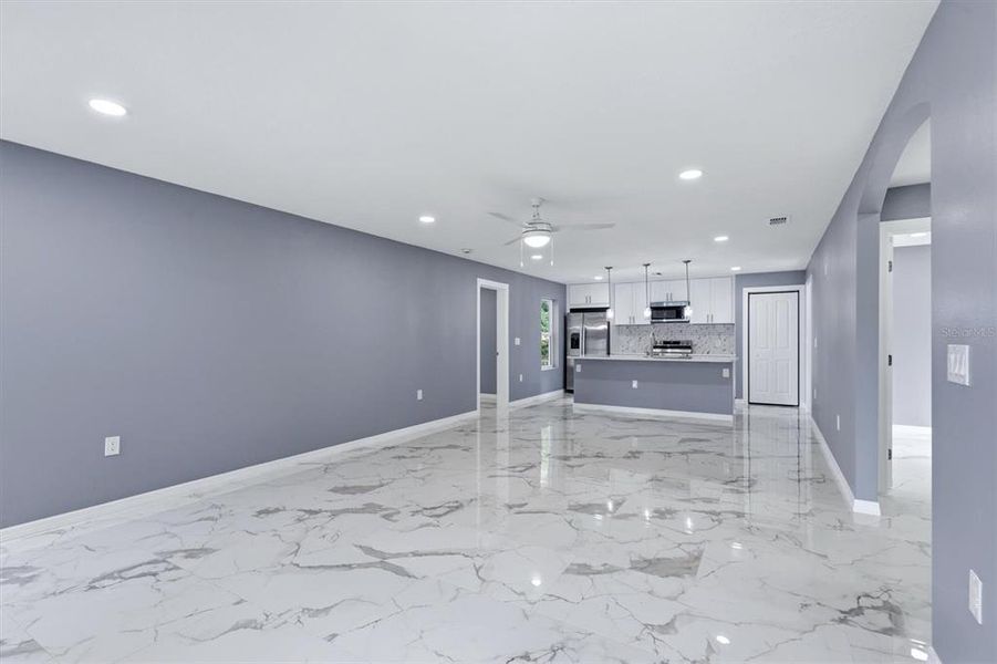Spacious, unfurnished interior of a new home in , Bradenton (Image 23). Spacious, unfurnished interior of a new home in , Bradenton (Image 23).