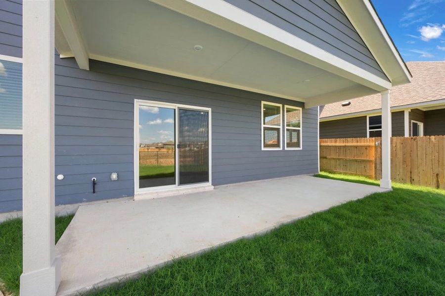 Exterior details and patio area of a home in Patterson Ranch, Georgetown (Image 3).