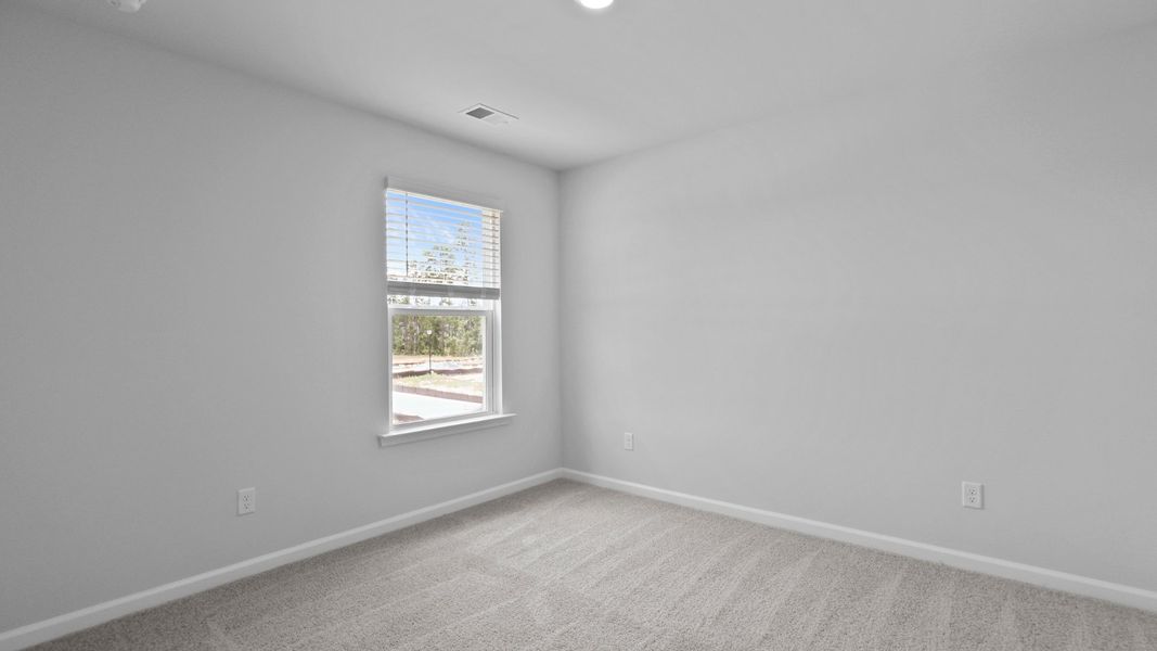 Spacious, unfurnished interior of a new home in Grand Oaks, Columbia (Image 23).