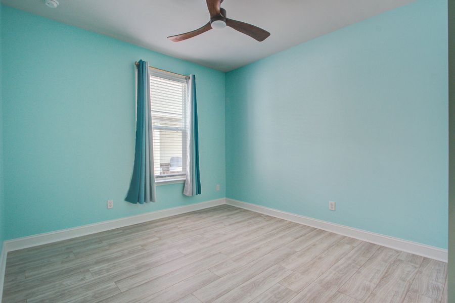 Spacious, unfurnished interior of a new home in , Summerville (Image 18).