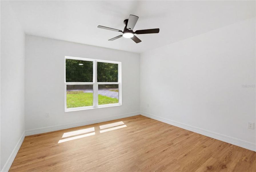 Spacious, unfurnished interior of a new home in , Ocklawaha (Image 27).