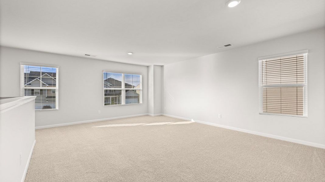 Spacious, unfurnished interior of a new home in Captain's Corner, Grovetown (Image 22).