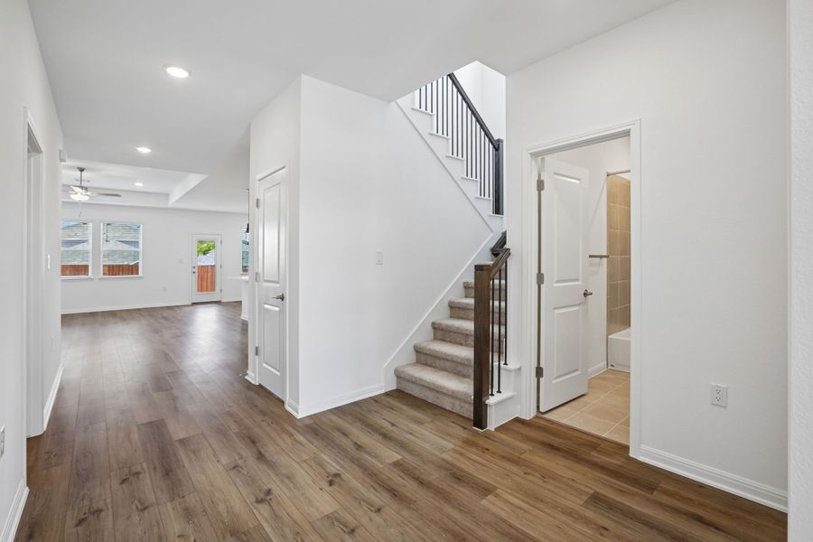 Spacious, unfurnished interior of a new home in Lisso, Pflugerville (Image 26).