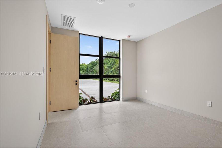 Spacious, unfurnished interior of a new home in , Southwest Ranches (Image 59).