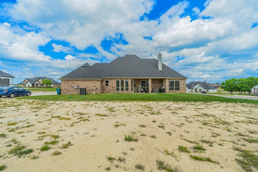 Exterior details and patio area of a home in , Weatherford (Image 20).