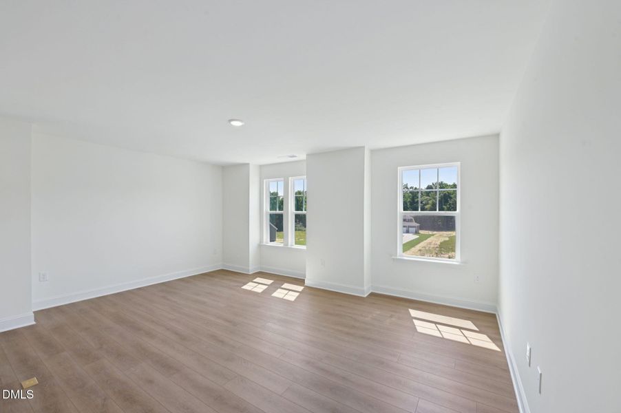 66-web-or-mls-211 Alden Way-023