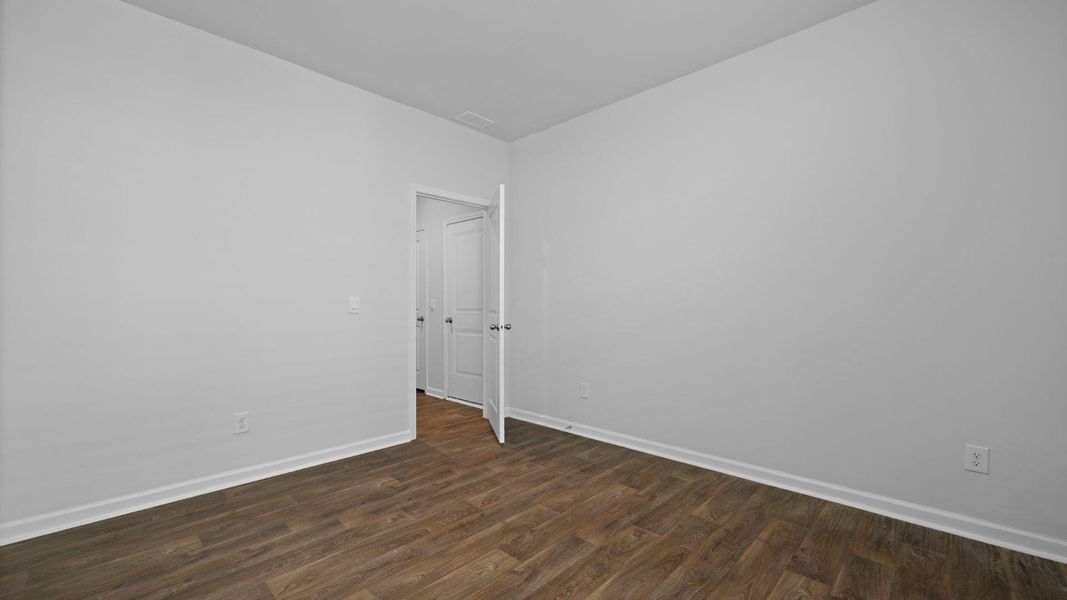 Spacious, unfurnished interior of a new home in Hillcrest, Ravenel (Image 22).