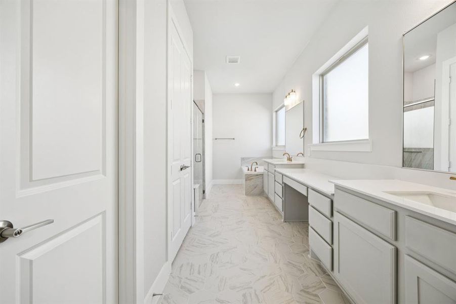 Furnished interior view inside a new home in Painted Tree Lakeside, McKinney (Image 5). Furnished interior view inside a new home in Painted Tree Lakeside, McKinney (Image 5).