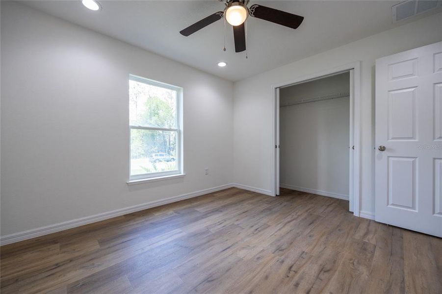 Spacious, unfurnished interior of a new home in , Silver Springs (Image 32).