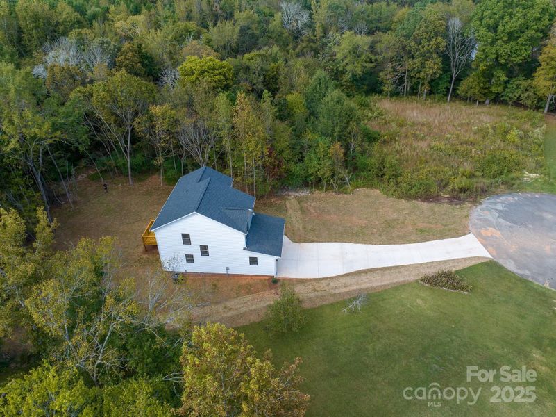 Image 38 of a home in .