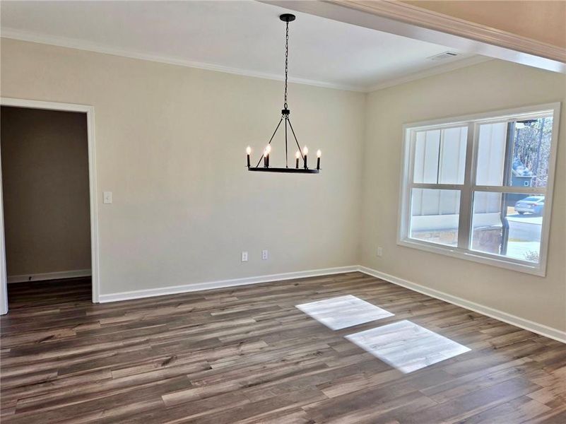 Spacious, unfurnished interior of a new home in , Waleska (Image 7).