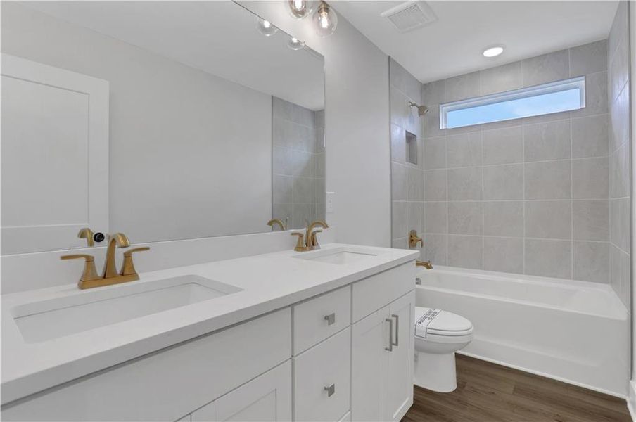 Furnished interior view inside a new home in Twin Lakes, Hoschton (Image 7).