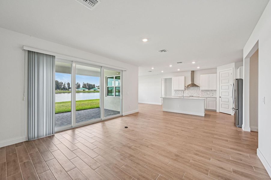 8-web-or-mls-South Florida - Hampton Par 8-web-or-mls-South Florida - Hampton Par