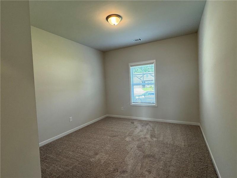 Spacious, unfurnished interior of a new home in Rosewood Lake Preserve, Hoschton (Image 12).