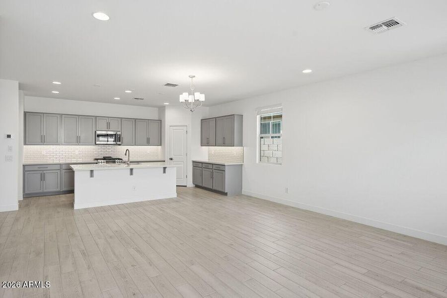 hj-az-phoenix-parkside-rio-vista-35-1-lo