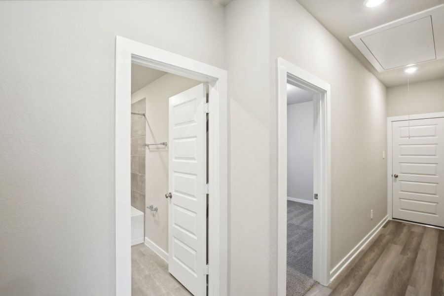 Photo is not of the actual home, but is an inspirational photo of builder’s model home and may depict options, furnishings, and/or decorator features that are not included Photo is not of the actual home, but is an inspirational photo of builder’s model home and may depict options, furnishings, and/or decorator features that are not included