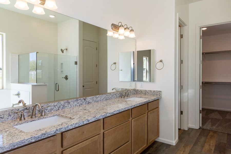 Furnished interior view inside a new home in Heritage Pointe, Chino Valley (Image 18).