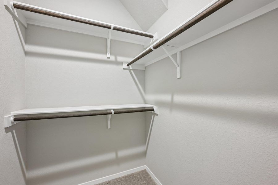 Spacious, unfurnished interior of a new home in Harvest Ridge, Elgin (Image 19).