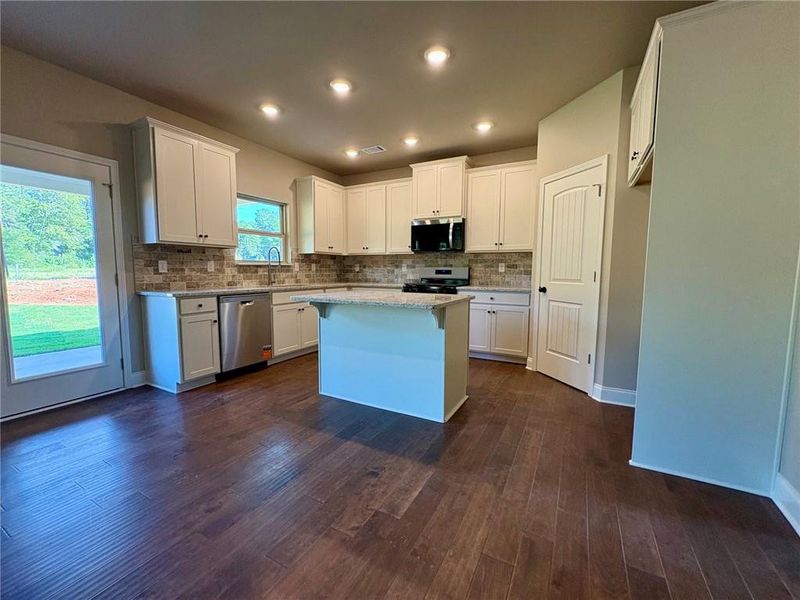 Furnished interior view inside a new home in , Grayson (Image 10).