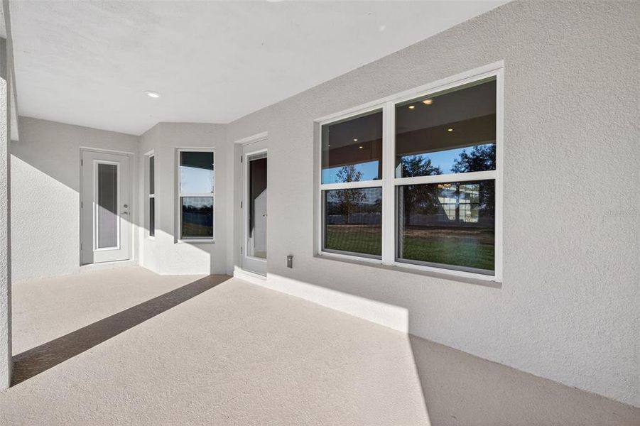 Exterior details and patio area of a home in Hill Country Estates, Dade City (Image 26).