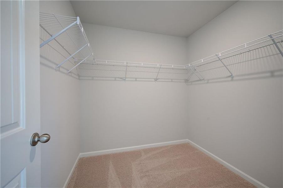 Spacious, unfurnished interior of a new home in Hamilton Lakes, Lawrenceville (Image 13).
