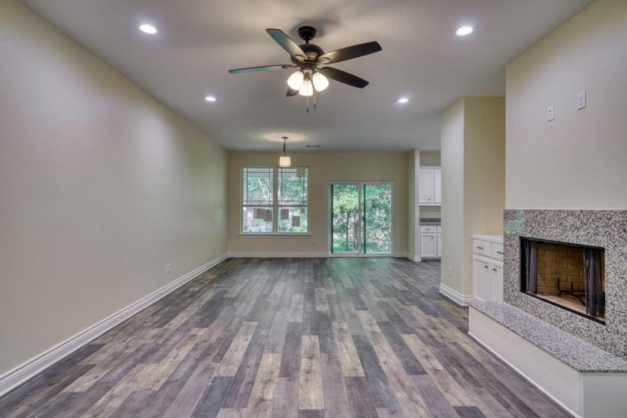 Spacious, unfurnished interior of a new home in , Huntsville (Image 21). Spacious, unfurnished interior of a new home in , Huntsville (Image 21).
