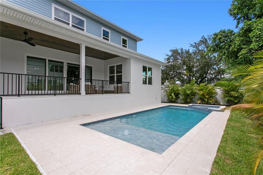 Exterior details and patio area of a home in , Tampa (Image 41).