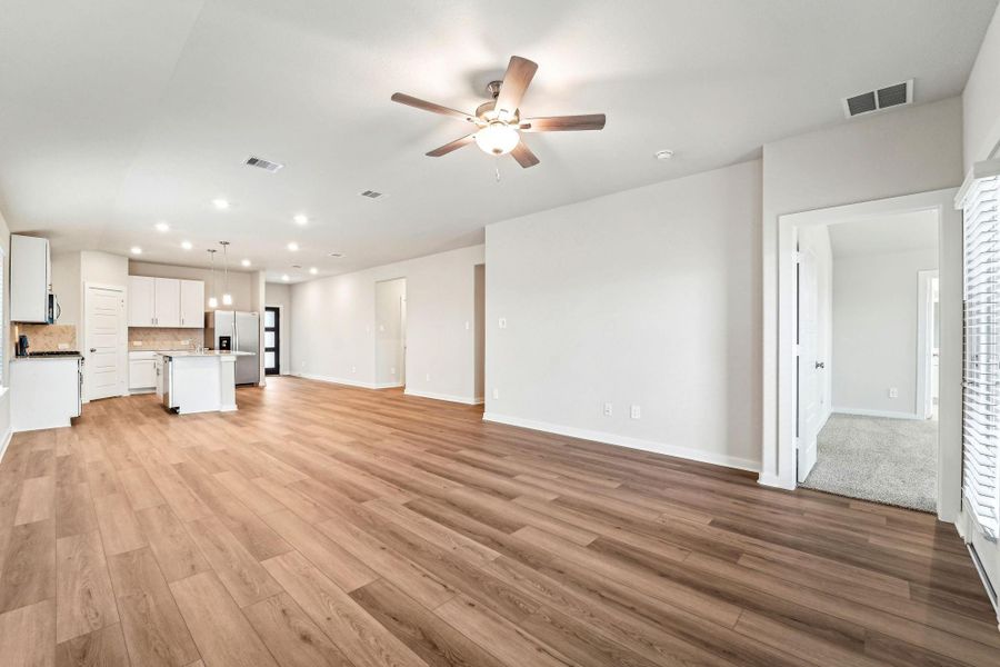 Photo is not of the actual home but is an inspirational photo of builder’s model home and may depict options, furnishings, and/or decorator features that are not included. Photo is not of the actual home but is an inspirational photo of builder’s model home and may depict options, furnishings, and/or decorator features that are not included.