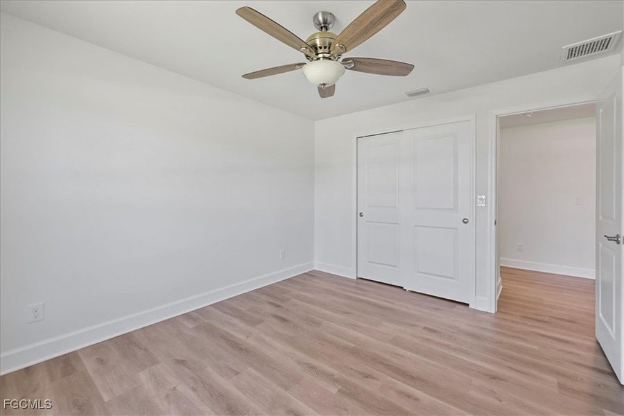 Spacious, unfurnished interior of a new home in Cape Coral, Cape Coral (Image 25).