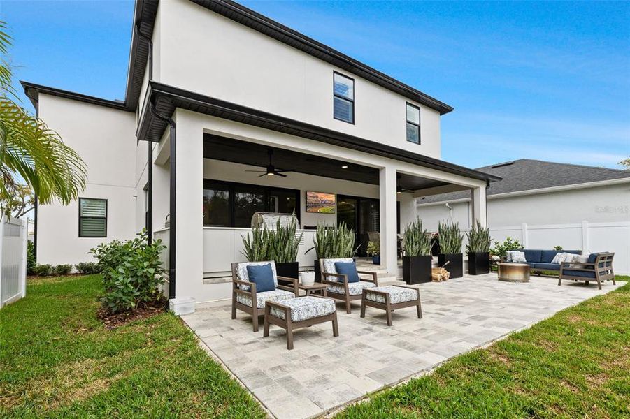 Exterior details and patio area of a home in , Tampa (Image 39).