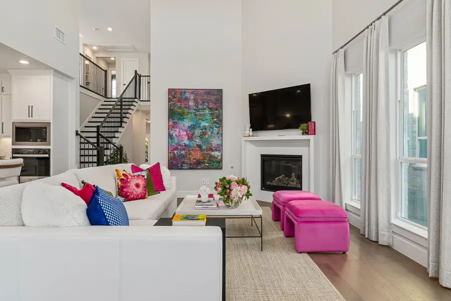 Plan 1542 Living Room Representative Photo by American Legend Homes Plan 1542 Living Room Representative Photo by American Legend Homes