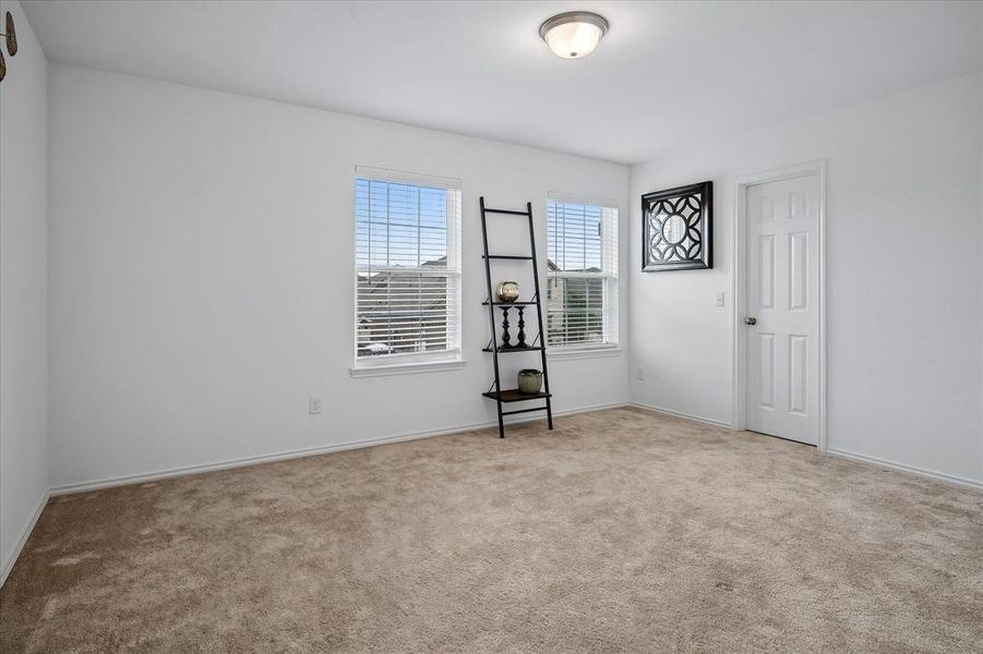 Spacious, unfurnished interior of a new home in Whitewing Trails, Princeton (Image 33).