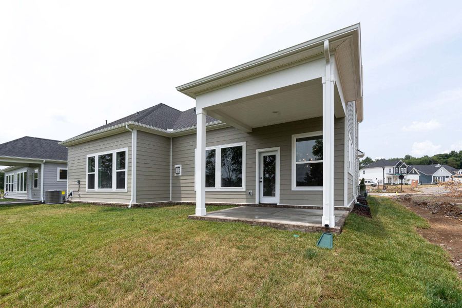 Representative exterior details of a home built from the The Graystone by David Weekley Homes in Heritage Green – The Signature Collection, Columbia (Image 3). Representative exterior details of a home built from the The Graystone by David Weekley Homes in Heritage Green – The Signature Collection, Columbia (Image 3).