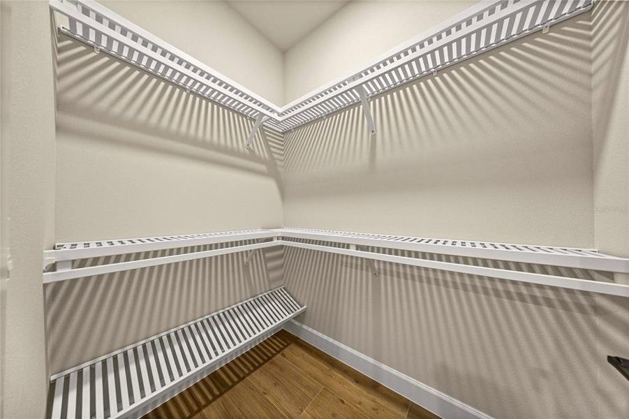 Spacious, unfurnished interior of a new home in , Ocala (Image 21).