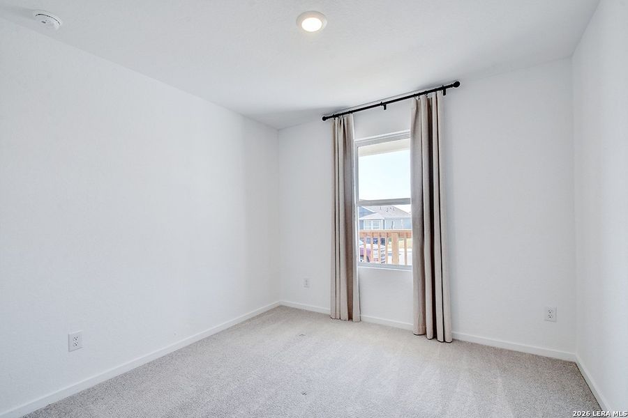 Spacious, unfurnished interior of a new home in Ridgeland, Kerrville (Image 22).