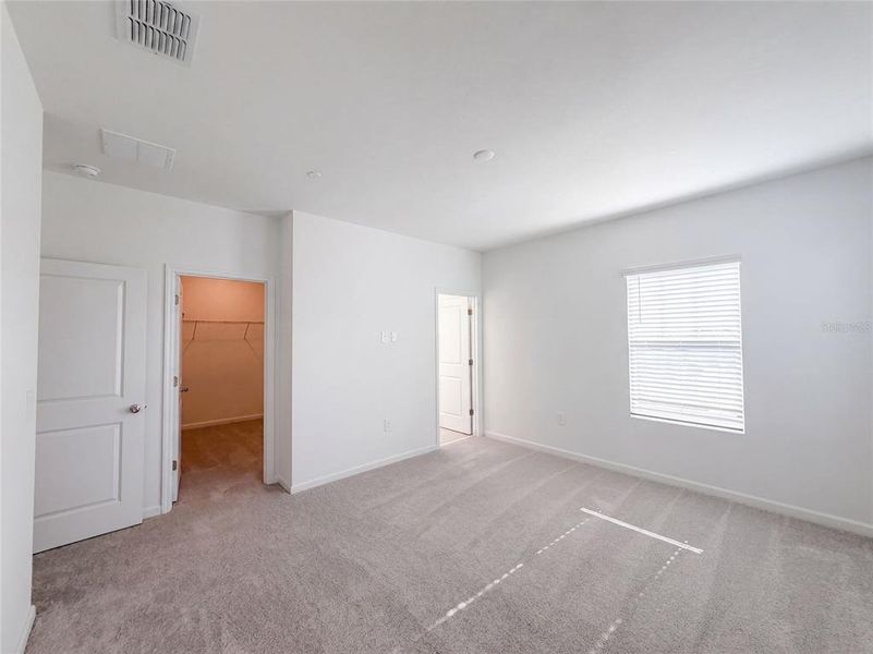 Spacious, unfurnished interior of a new home in , Apopka (Image 13).