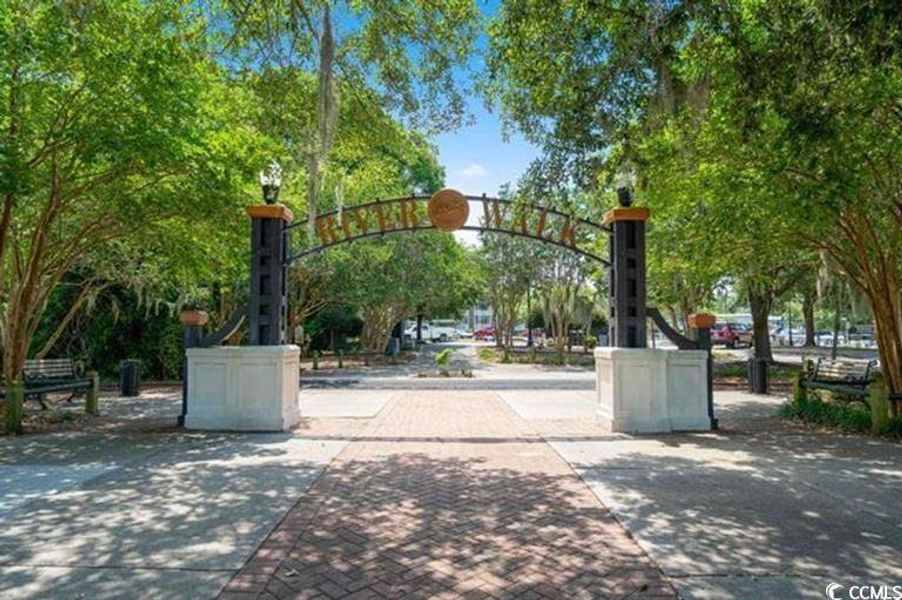 Image 31 of a home in King Farm Estates.