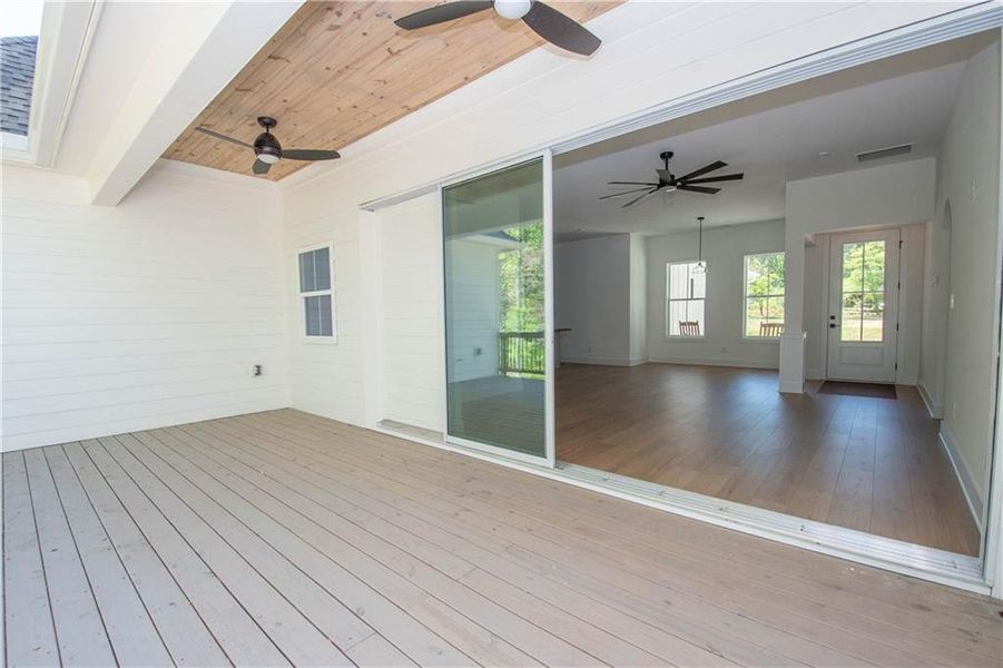 Image 47 of a home in .