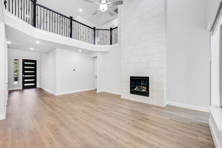 Spacious, unfurnished interior of a new home in South Oak 50s, Oak Point (Image 49). Spacious, unfurnished interior of a new home in South Oak 50s, Oak Point (Image 49).