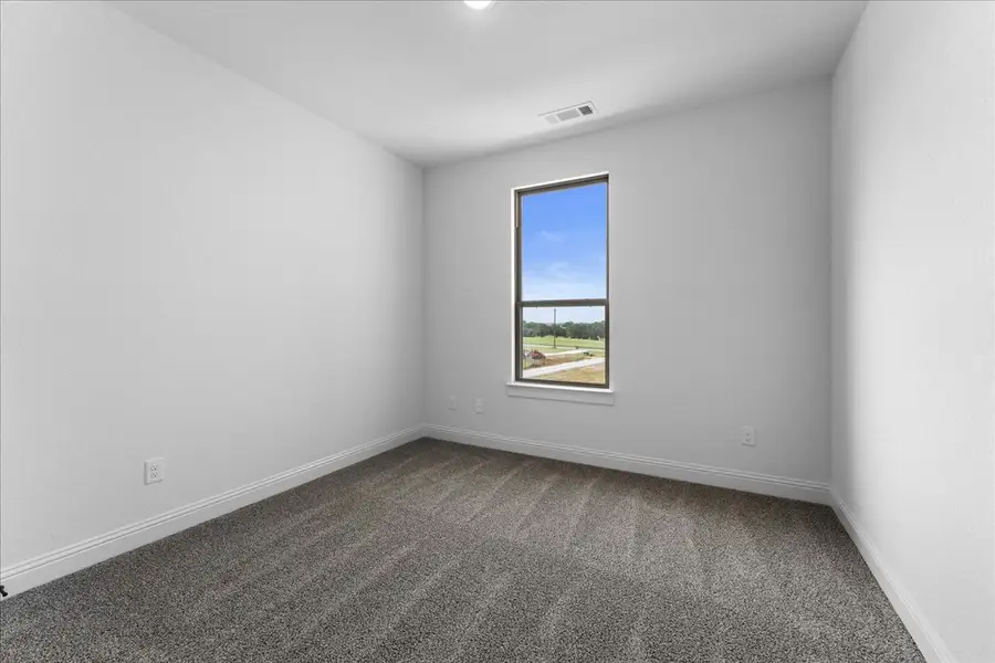 Representative unfurnished interior of a home built from the The Aylin by Doug Parr Custom Homes in Kessler Farms, Brock (Image 48).