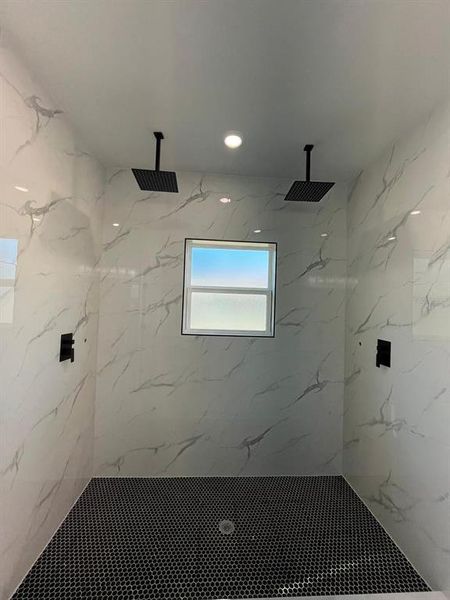 Spacious, unfurnished interior of a new home in , Citrus Springs (Image 32).